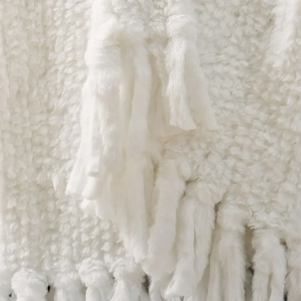 Monique Lhuillier Avryll Faux Fur Throw Blanket White Soft Woven Yarn Dyed NWT